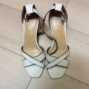Naturalizer Women's Cream Strappy Sandals
